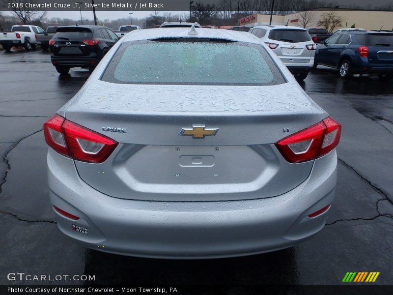 Silver Ice Metallic / Jet Black 2018 Chevrolet Cruze LT