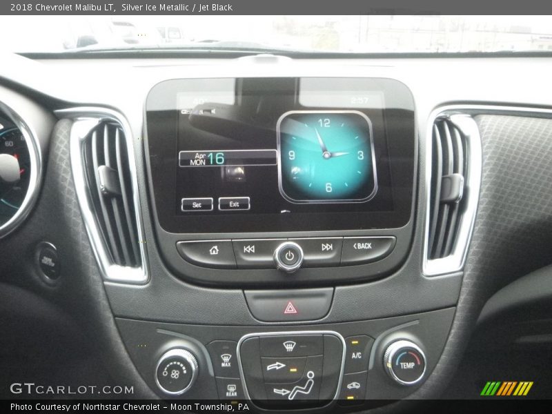 Silver Ice Metallic / Jet Black 2018 Chevrolet Malibu LT