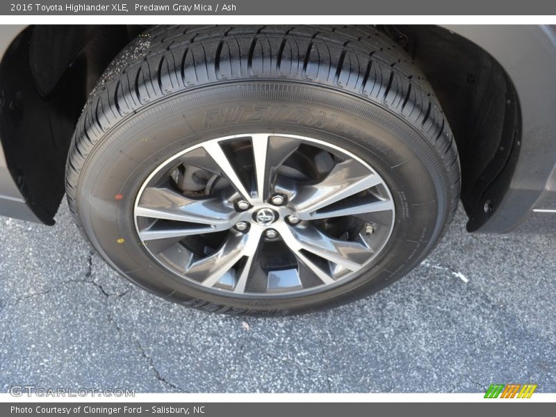 Predawn Gray Mica / Ash 2016 Toyota Highlander XLE