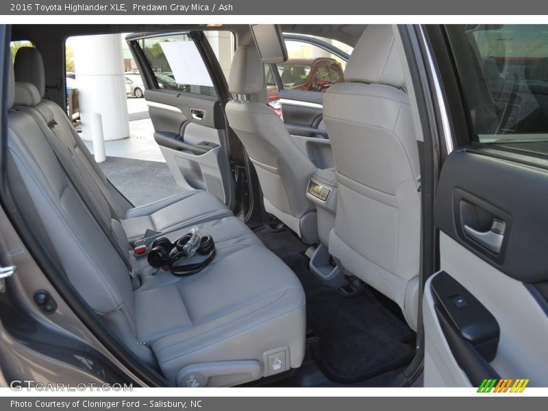 Predawn Gray Mica / Ash 2016 Toyota Highlander XLE