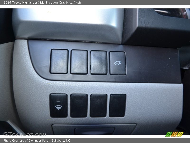 Predawn Gray Mica / Ash 2016 Toyota Highlander XLE