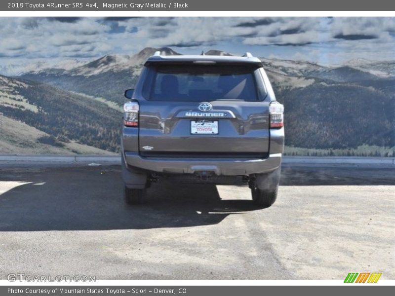 Magnetic Gray Metallic / Black 2018 Toyota 4Runner SR5 4x4