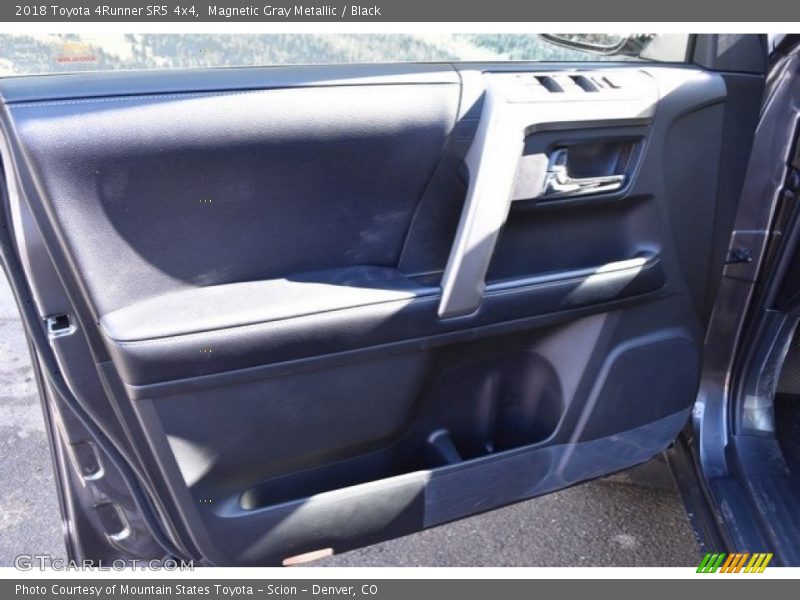 Magnetic Gray Metallic / Black 2018 Toyota 4Runner SR5 4x4