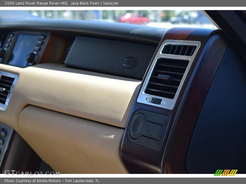 Java Black Pearl / Sand/Jet 2006 Land Rover Range Rover HSE