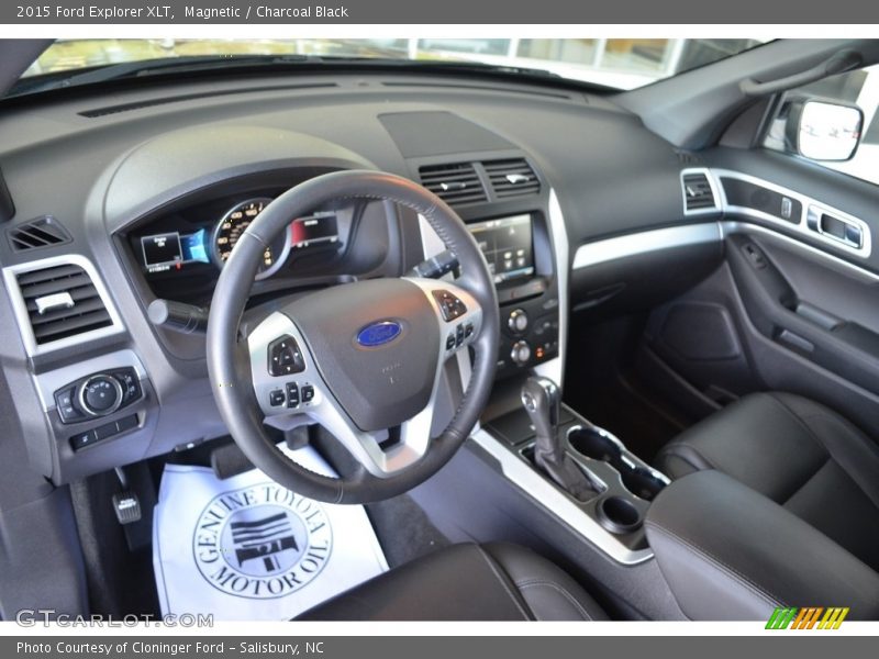 Magnetic / Charcoal Black 2015 Ford Explorer XLT