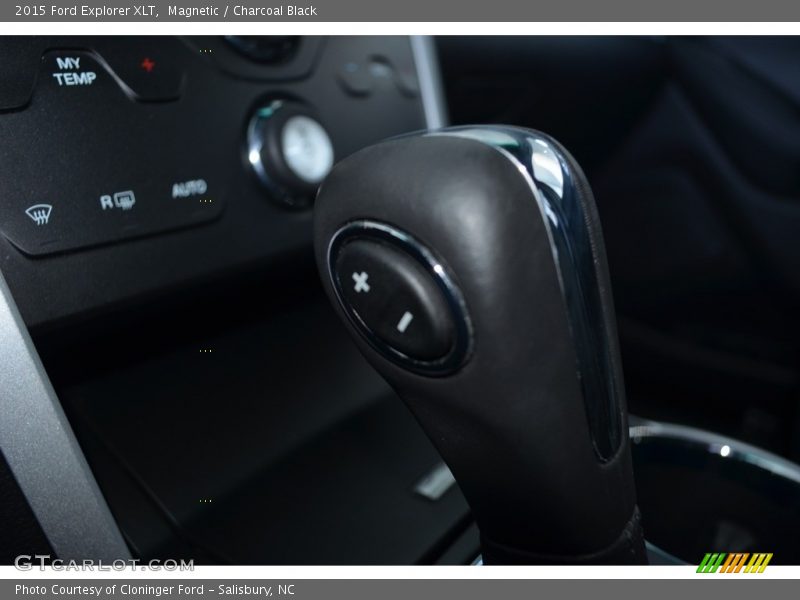 Magnetic / Charcoal Black 2015 Ford Explorer XLT