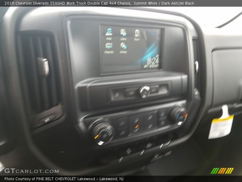 Summit White / Dark Ash/Jet Black 2018 Chevrolet Silverado 3500HD Work Truck Double Cab 4x4 Chassis