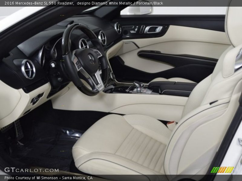 Front Seat of 2016 SL 550 Roadster