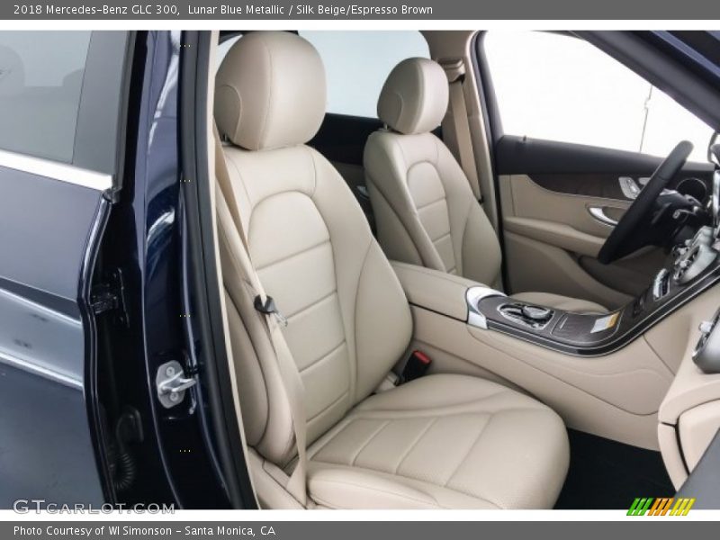 Lunar Blue Metallic / Silk Beige/Espresso Brown 2018 Mercedes-Benz GLC 300