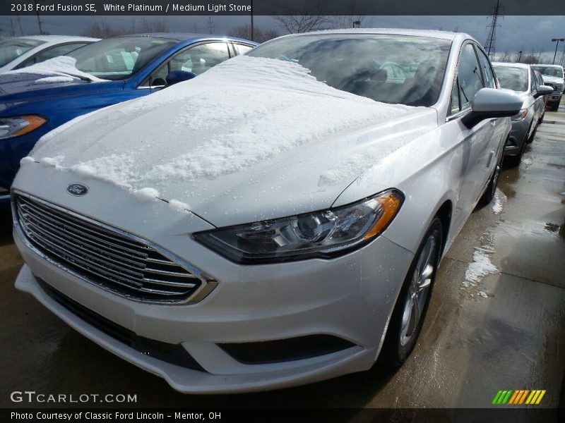 White Platinum / Medium Light Stone 2018 Ford Fusion SE