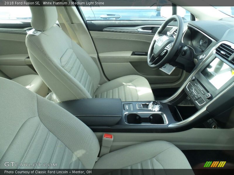 White Platinum / Medium Light Stone 2018 Ford Fusion SE