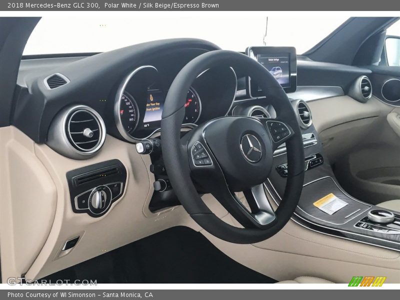 Polar White / Silk Beige/Espresso Brown 2018 Mercedes-Benz GLC 300