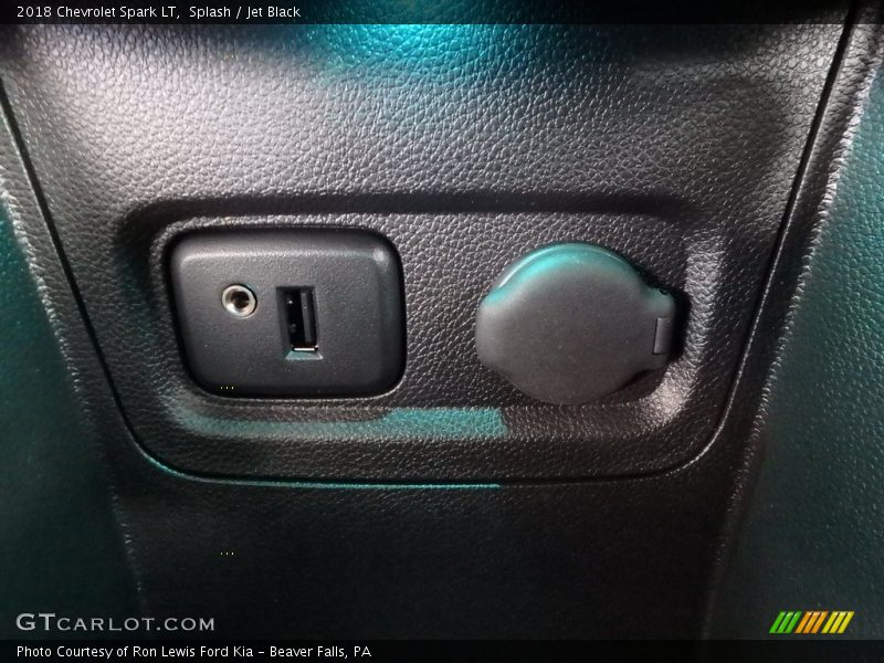 Splash / Jet Black 2018 Chevrolet Spark LT