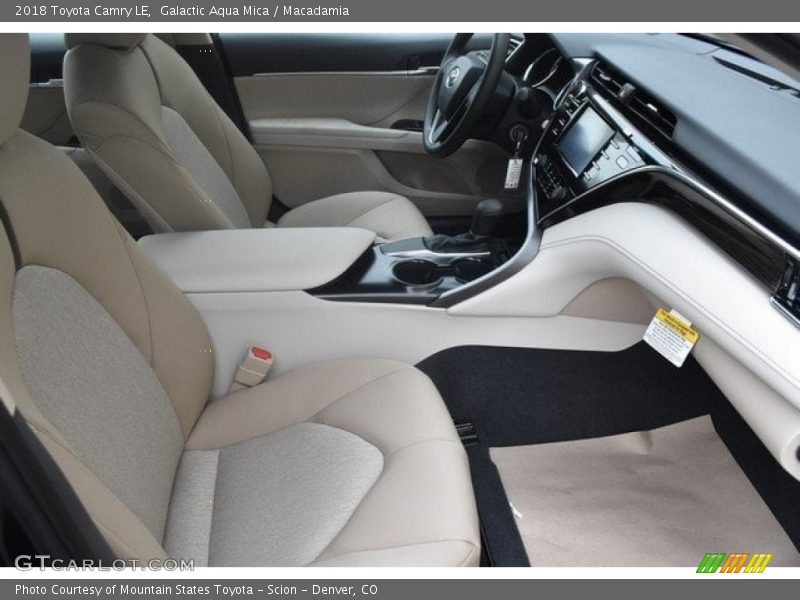 Galactic Aqua Mica / Macadamia 2018 Toyota Camry LE