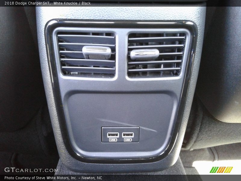 White Knuckle / Black 2018 Dodge Charger SXT