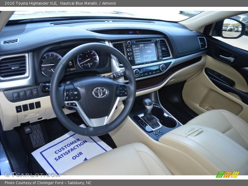 Nautical Blue Metallic / Almond 2016 Toyota Highlander XLE