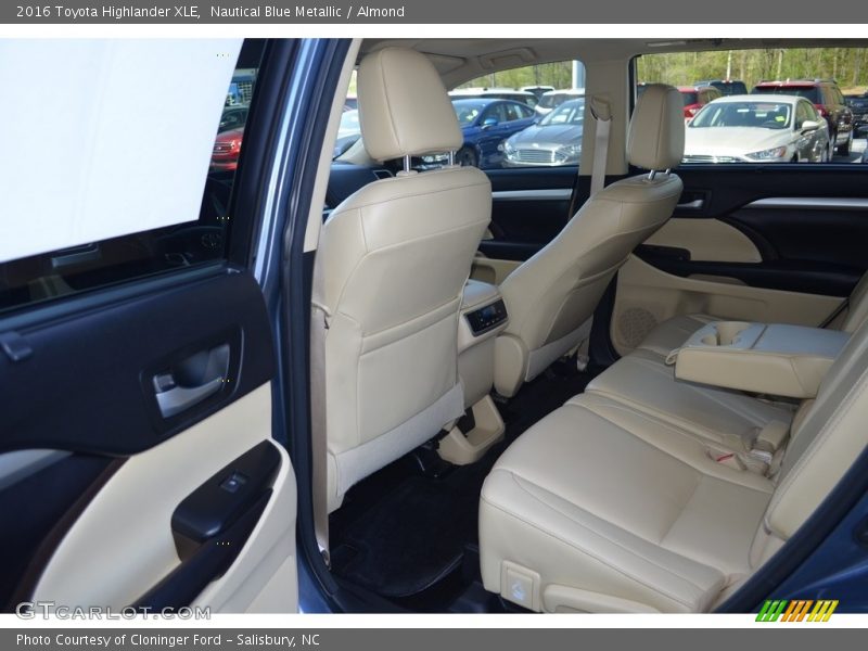 Nautical Blue Metallic / Almond 2016 Toyota Highlander XLE