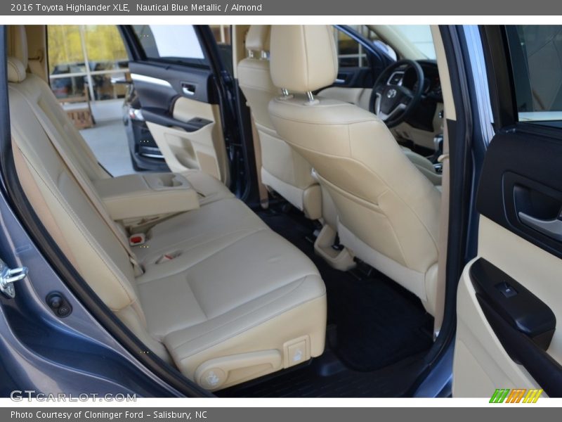 Nautical Blue Metallic / Almond 2016 Toyota Highlander XLE