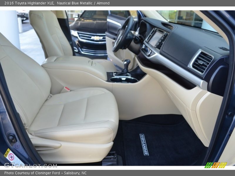 Nautical Blue Metallic / Almond 2016 Toyota Highlander XLE