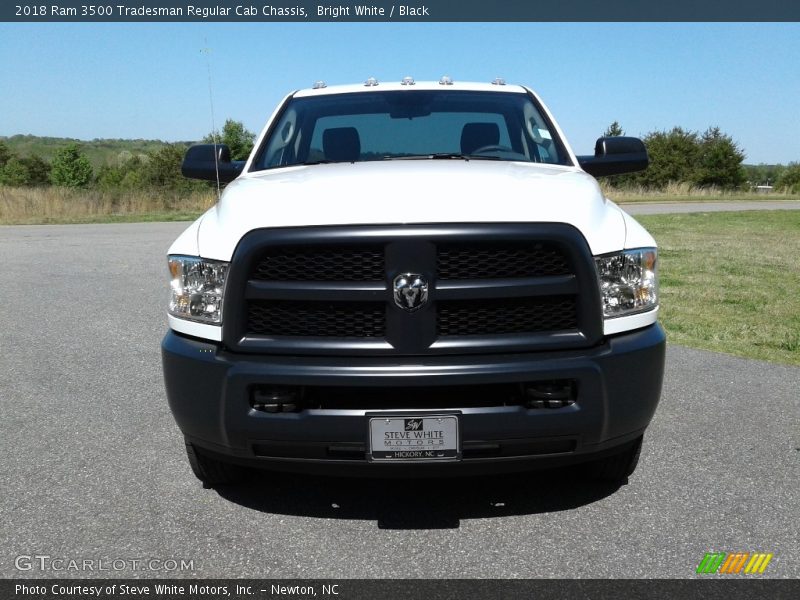 Bright White / Black 2018 Ram 3500 Tradesman Regular Cab Chassis