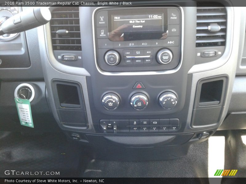 Bright White / Black 2018 Ram 3500 Tradesman Regular Cab Chassis