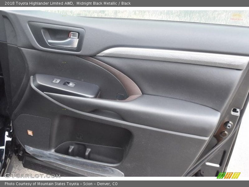 Midnight Black Metallic / Black 2018 Toyota Highlander Limited AWD