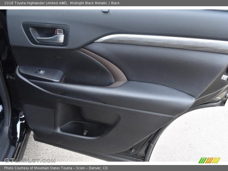 Midnight Black Metallic / Black 2018 Toyota Highlander Limited AWD