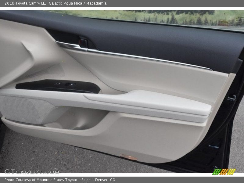 Galactic Aqua Mica / Macadamia 2018 Toyota Camry LE