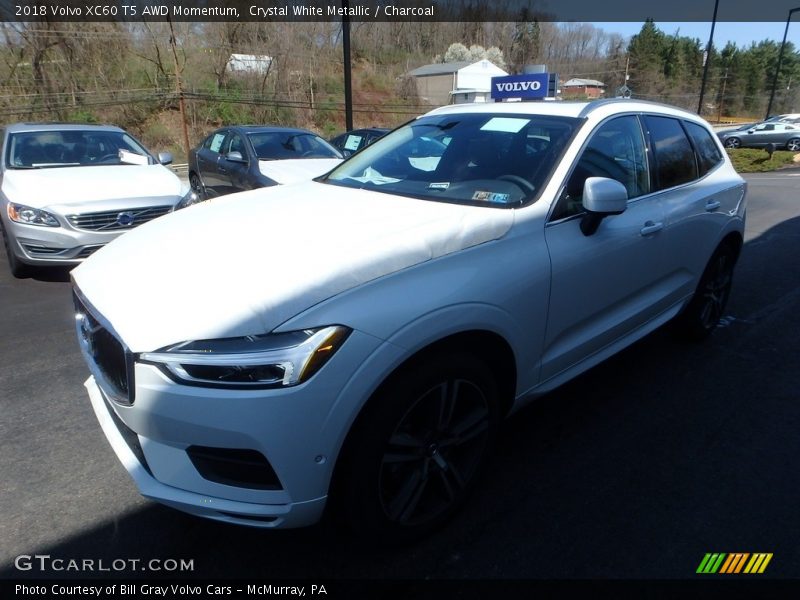 Crystal White Metallic / Charcoal 2018 Volvo XC60 T5 AWD Momentum