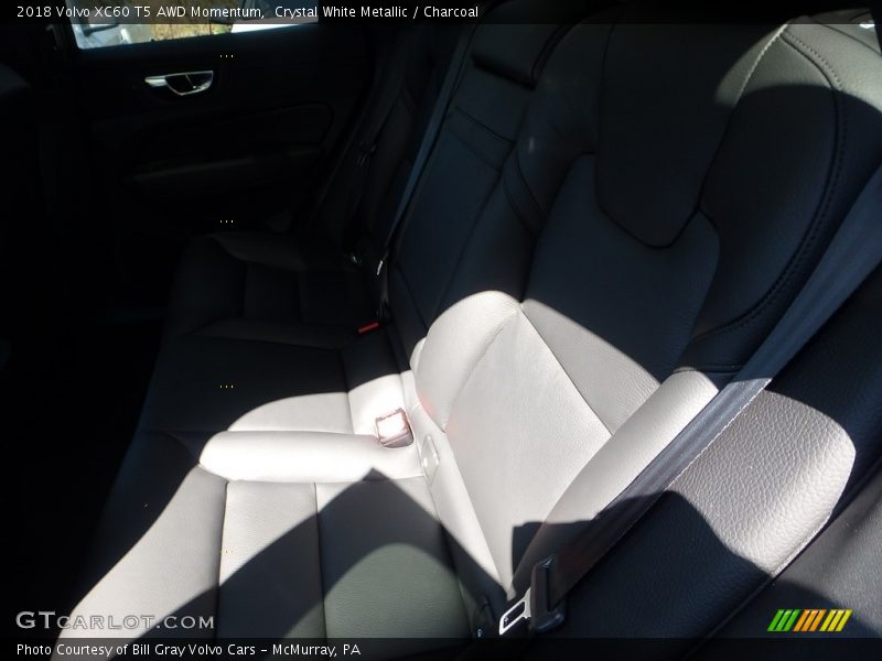 Crystal White Metallic / Charcoal 2018 Volvo XC60 T5 AWD Momentum