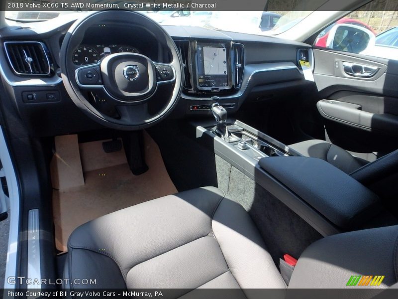 Crystal White Metallic / Charcoal 2018 Volvo XC60 T5 AWD Momentum