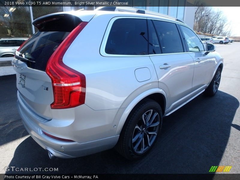 Bright Silver Metallic / Charcoal 2018 Volvo XC90 T5 AWD Momentum