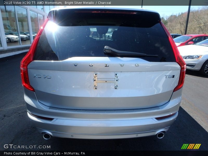Bright Silver Metallic / Charcoal 2018 Volvo XC90 T5 AWD Momentum