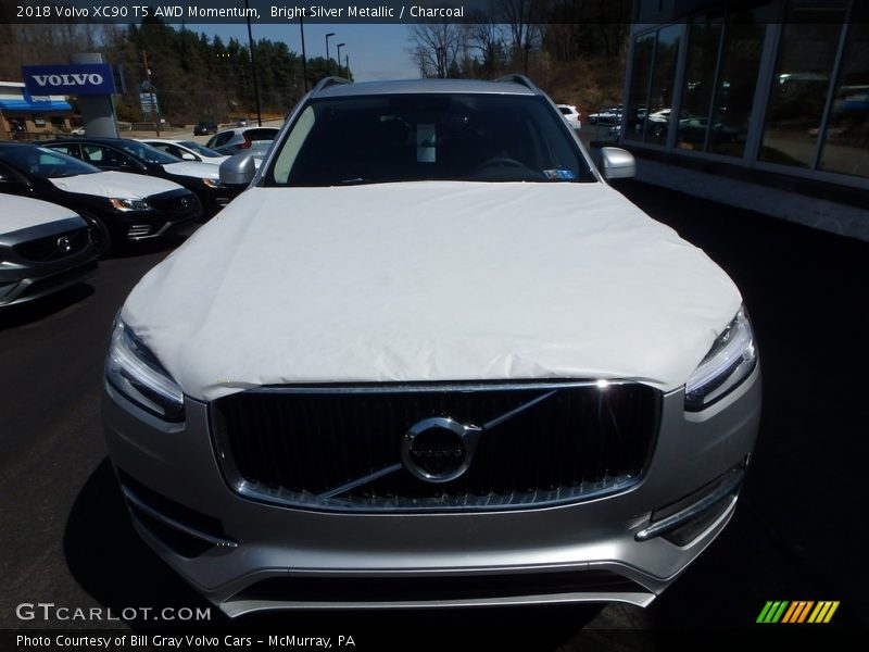 Bright Silver Metallic / Charcoal 2018 Volvo XC90 T5 AWD Momentum