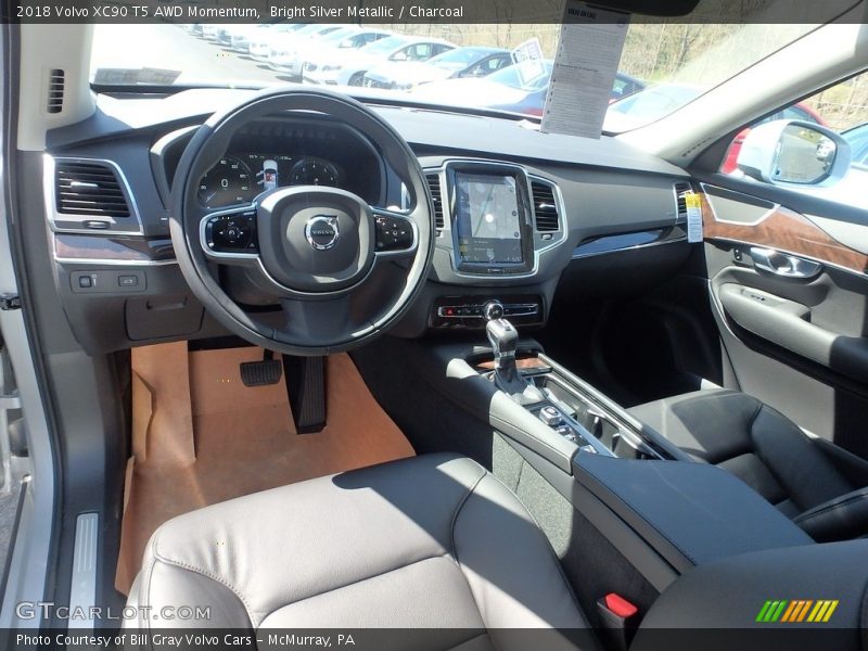 Bright Silver Metallic / Charcoal 2018 Volvo XC90 T5 AWD Momentum
