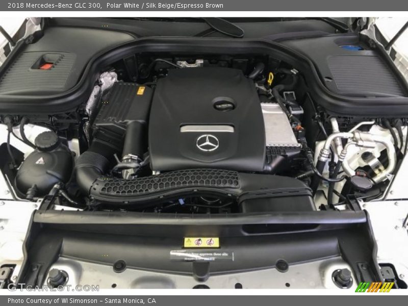 Polar White / Silk Beige/Espresso Brown 2018 Mercedes-Benz GLC 300