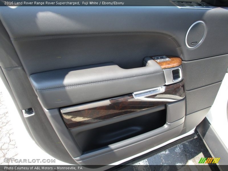 Fuji White / Ebony/Ebony 2016 Land Rover Range Rover Supercharged