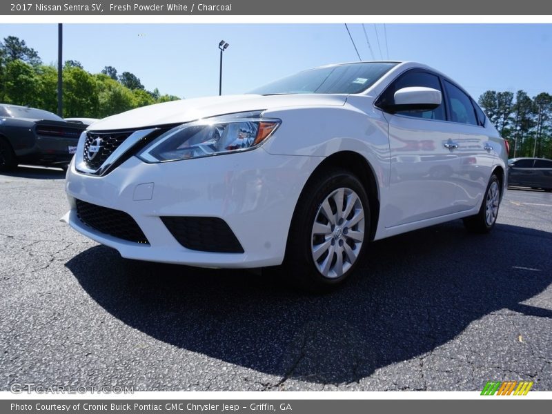 Fresh Powder White / Charcoal 2017 Nissan Sentra SV