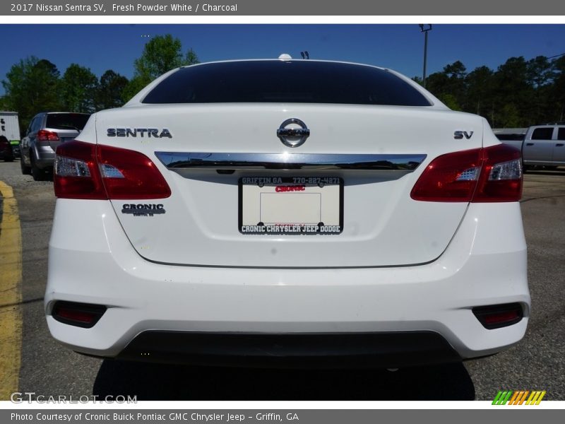 Fresh Powder White / Charcoal 2017 Nissan Sentra SV