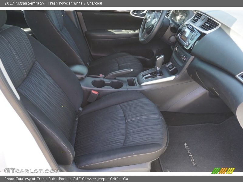 Fresh Powder White / Charcoal 2017 Nissan Sentra SV