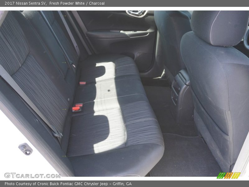 Fresh Powder White / Charcoal 2017 Nissan Sentra SV