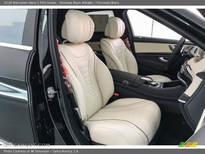 Obsidian Black Metallic / Porcelain/Black 2018 Mercedes-Benz S 560 Sedan