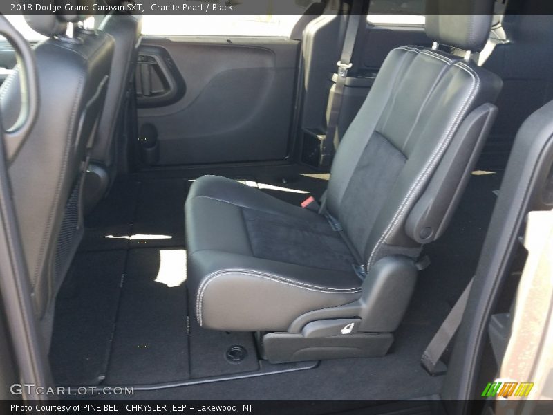 Granite Pearl / Black 2018 Dodge Grand Caravan SXT
