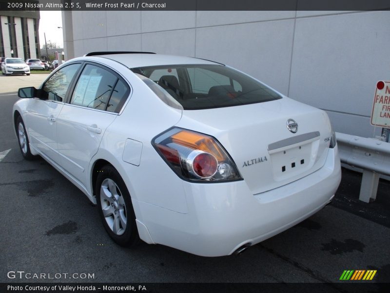 Winter Frost Pearl / Charcoal 2009 Nissan Altima 2.5 S