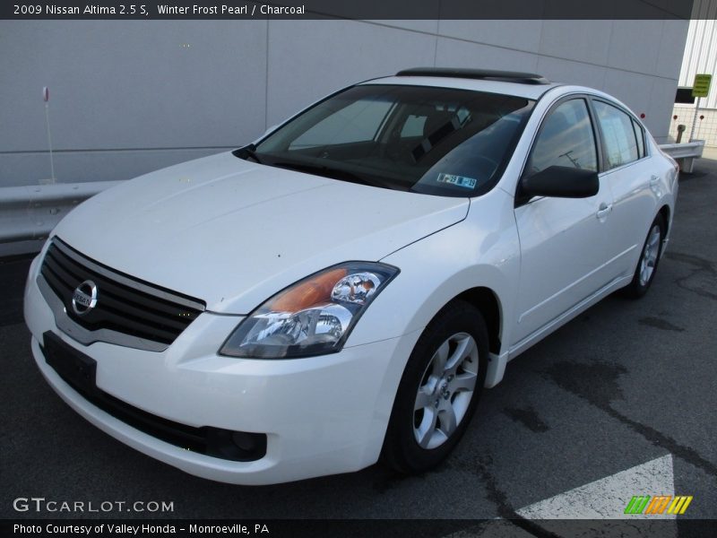 Winter Frost Pearl / Charcoal 2009 Nissan Altima 2.5 S