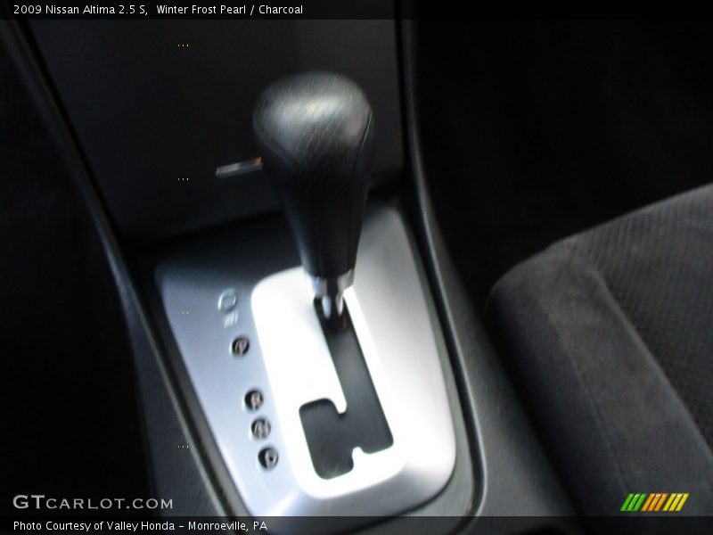Winter Frost Pearl / Charcoal 2009 Nissan Altima 2.5 S