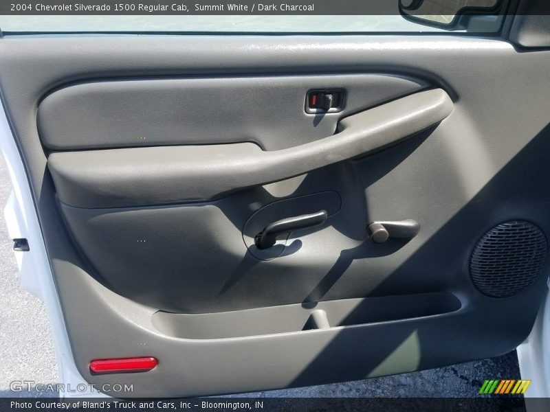 Summit White / Dark Charcoal 2004 Chevrolet Silverado 1500 Regular Cab