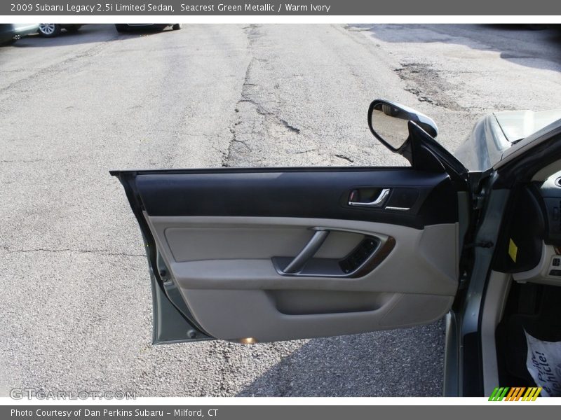 Seacrest Green Metallic / Warm Ivory 2009 Subaru Legacy 2.5i Limited Sedan