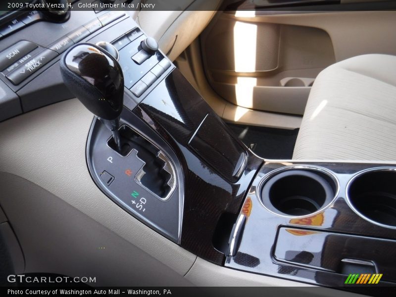 Golden Umber Mica / Ivory 2009 Toyota Venza I4