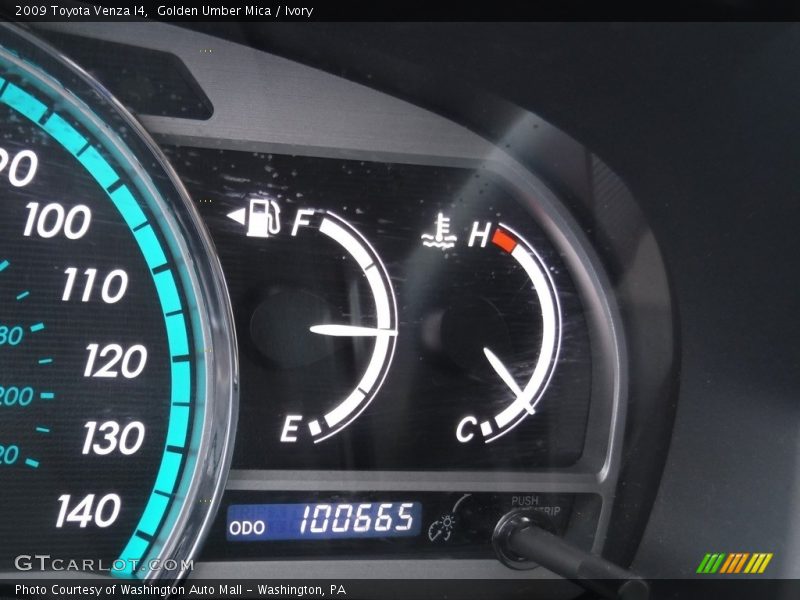 Golden Umber Mica / Ivory 2009 Toyota Venza I4
